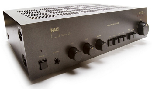  NAD 3020